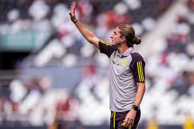 Filipe Luís vai dar certo no Flamengo? Números na base comprovam sucesso