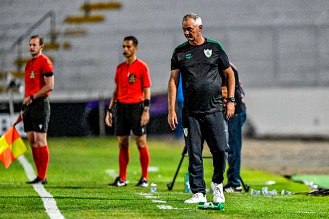 América-MG luta contra matemática para evitar desastre que não ocorre desde a última década
