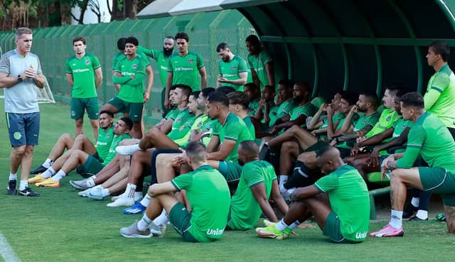 Goiás encerra preparação para clássico com o Vila Nova pela Série B