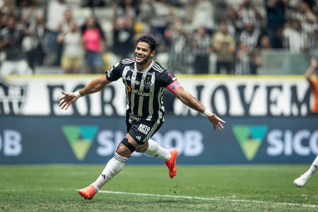 Contra o Grêmio, Hulk quebra recorde de ídolo do Atlético