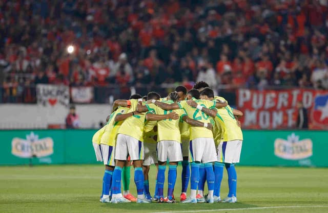 Com mudanças, Brasil enfrenta o Peru em busca da tranquilidade