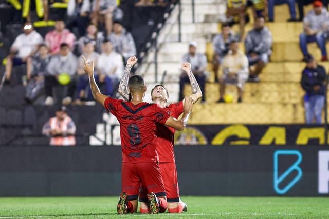 Sport vence o Novorizontino e sonha com a líderança na Série B