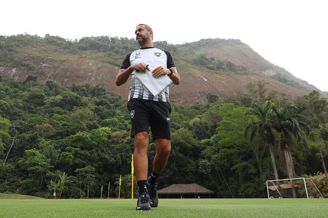 Botafogo está de olho em rival e pode tirar proveito de ‘espião’