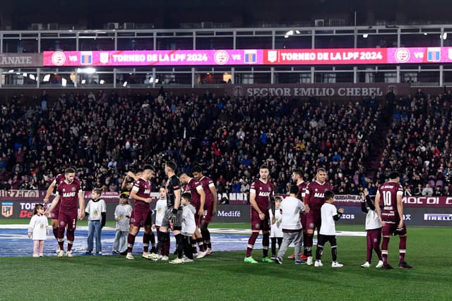 Lanús tem retrospecto surpreendente no La Fortaleza; veja números