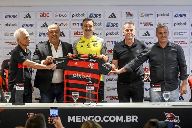 Gigante da Itália tem interesse em zagueiro do Flamengo; veja