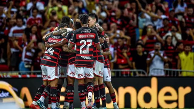 Jogador do Flamengo tem dívida surreal no exterior, afirma portal