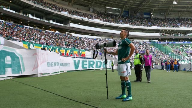 Ídolo recente do Palmeiras anuncia aposentadoria do futebol
