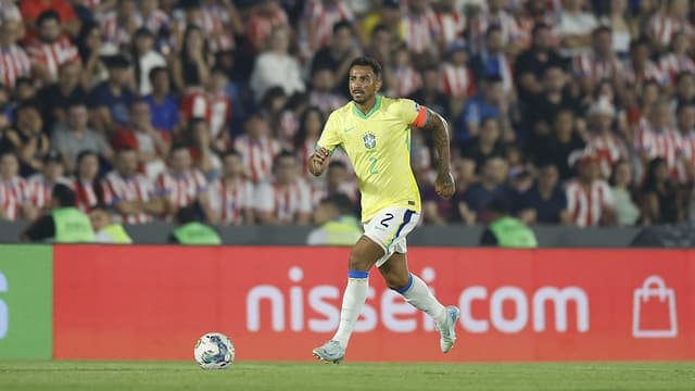 Danilo escolhe gigante brasileiro e vai rescindir com a Juventus