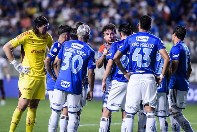 Fernando Diniz amplia marca negativa significante pelo Brasileirão