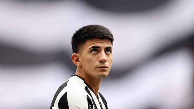 Botafogo encaminha acerto com ‘novo Almada’; veja quem