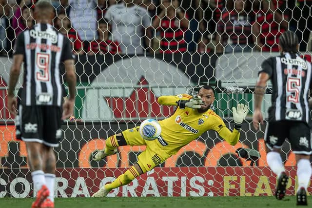 Everson, do Atlético, lidera estatísticas entre goleiros da Série A