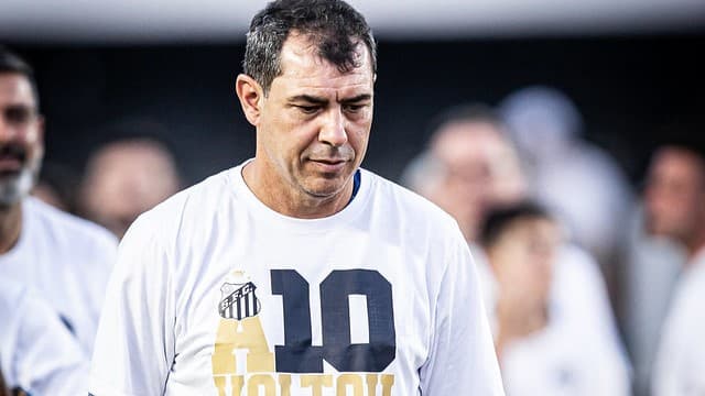 Santos decide demitir treinador após título; veja a negociação