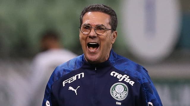 Luxemburgo elege time mais ‘difícil’ de se trabalhar no Brasil