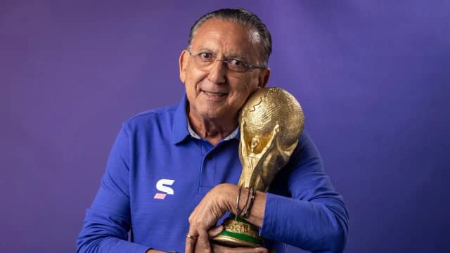 Galvão Bueno sai em defesa de Rivaldo após fala de Neymar: “Tem muito mais história que você”