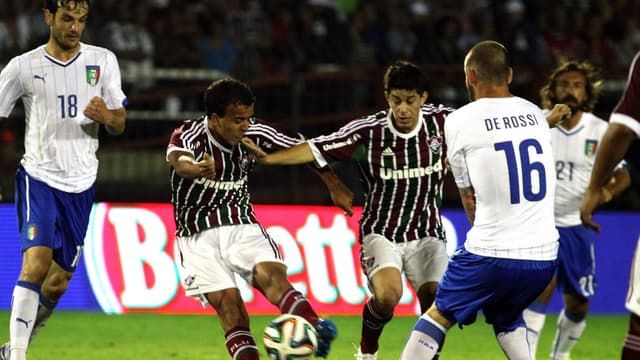 Além de Inter x México: relembre amistosos entre times e seleções