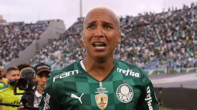 Herói em 2021, Deyverson revela mágoa com diretoria do Palmeiras
