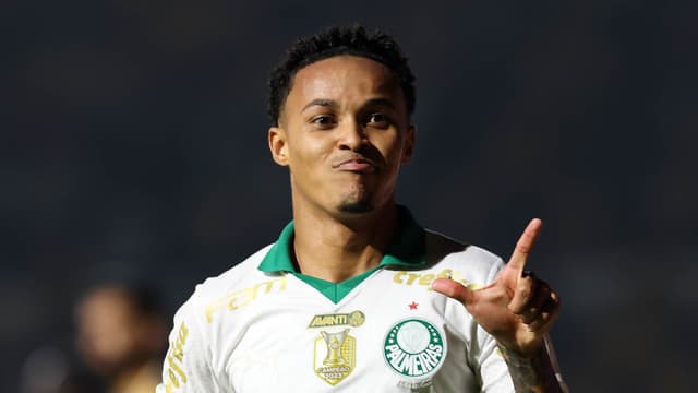 Emprestado pelo Almería, Lázaro tem seu futuro definido no Palmeiras