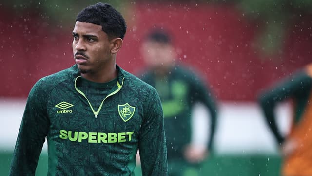 Fluminense acerta a saída de John Kennedy para o México; veja detalhes