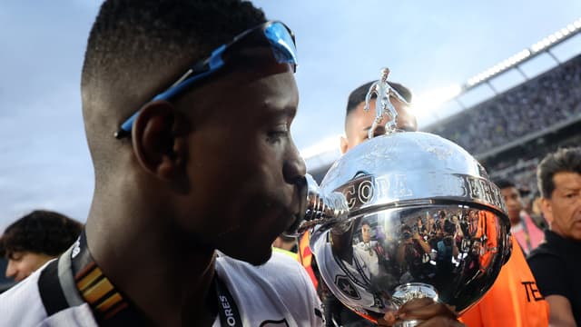 Botafogo acerta a venda de Luiz Henrique; veja o clube e o valor