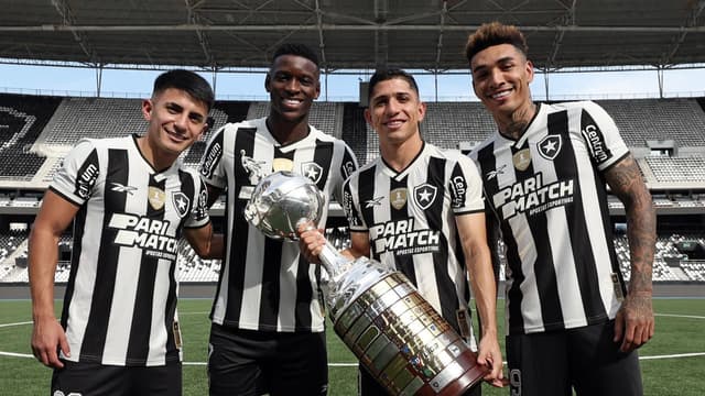 John Textor sacramenta a saída de mais dois destaques do Botafogo