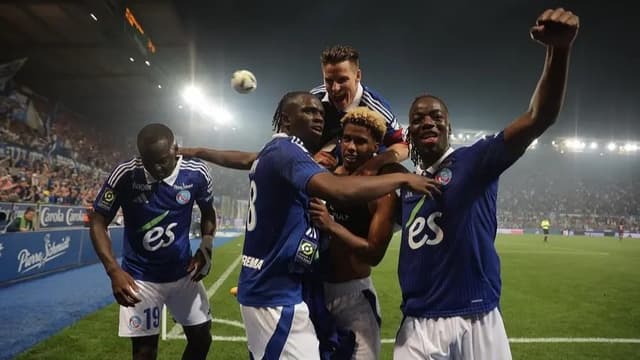 Ex-Vasco brilha na França e pode voltar à Premier League em 2025