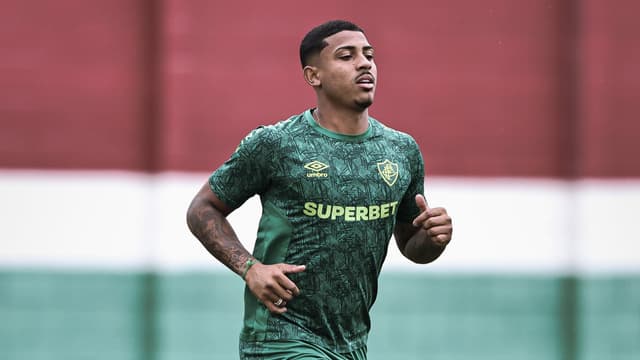 Pachuca se aproxima da contratação de John Kennedy, do Fluminense