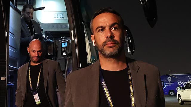Artur Jorge surpreende e escala Botafogo com mudanças diante do Pachuca