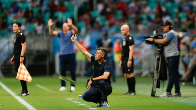 Grêmio retoma conversas e Pedro Caixinha bate o martelo; entenda