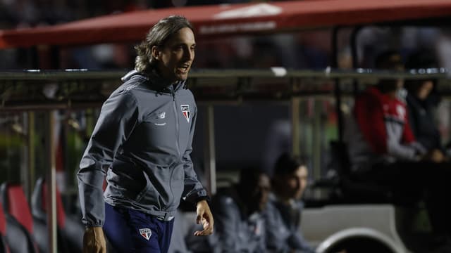 São Paulo prepara barca com 15 jogadores e alivia folha salarial