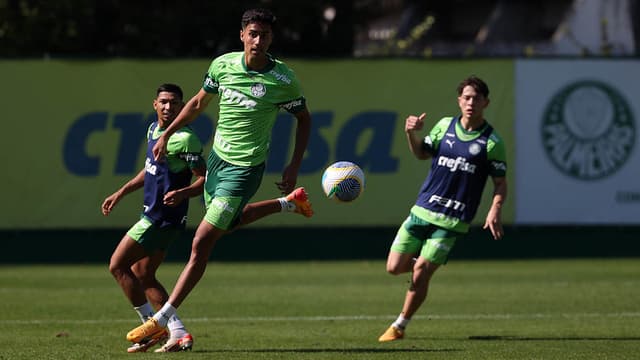 Clube Inglês desiste da contratação de Vitor Reis do Palmeiras