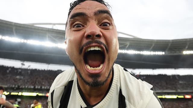 Campeão no Botafogo, Rafael detona ex-técnico português do time