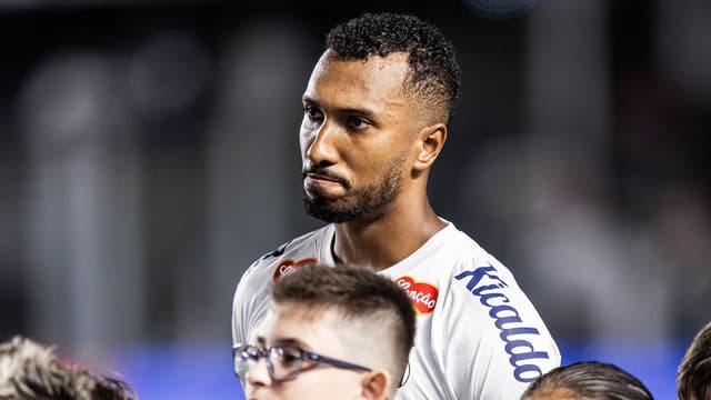 Santos vende atacante para o Vitória; veja os valores do negócio