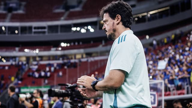 Ex-jogador revela tretas de Diniz com elenco do Cruzeiro; entenda