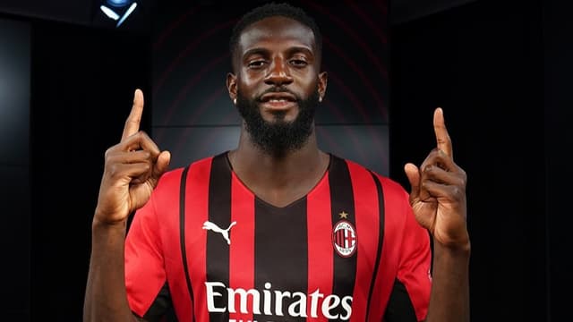 Bakayoko, ex-Milan e Chelsea, negocia com time da Série A