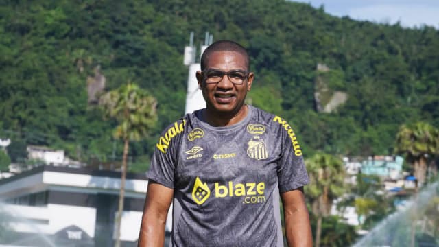 César Sampaio assume como novo auxiliar técnico fixo do Santos