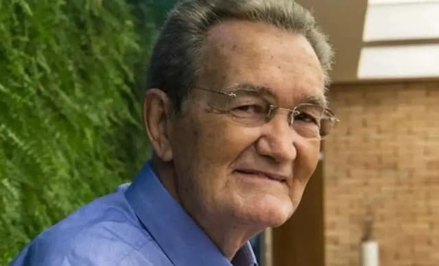 Morre o jornalista Léo Batista, aos 92 anos