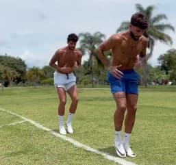 Férias? Yuri Alberto e Gustavo Henrique treinam juntos antes de reapresentação no Corinthians