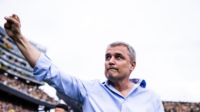 Conselheiro do Peñarol revela acordo por jogador do Fluminense