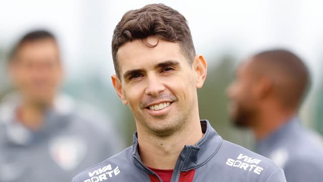 De volta ao São Paulo, Oscar soma mais assistências na carreira do que Veiga, Garro e Giuliano juntos