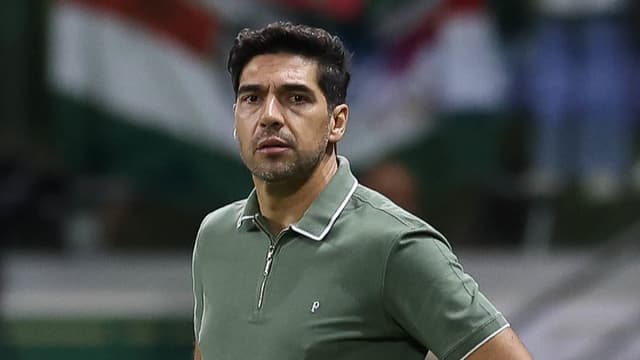 Abel Ferreira admite que falou demais e reconhece culpa: ‘Acontece’