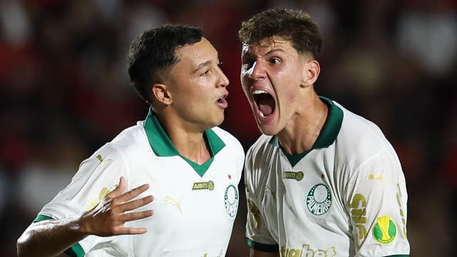 Palmeiras leva vantagem em duelo contra o Santos, na Vila, nesta década