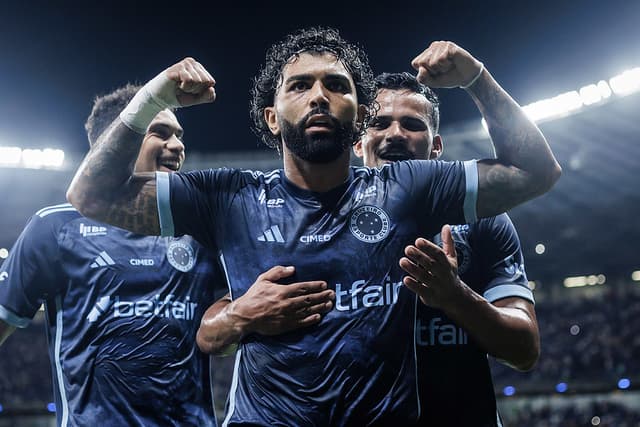Cruzeiro vence o Uberlândia e garante a liderança do grupo no Campeonato Mineiro