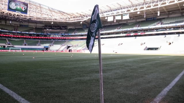 Após posts de atletas, clubes tomam decisão sobre grama sintética