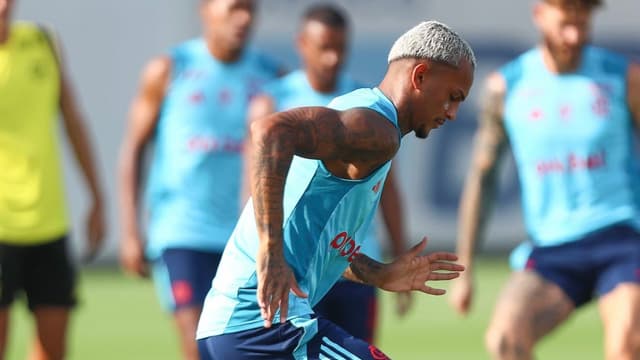 Titular do Flamengo entra na mira de gigante europeu