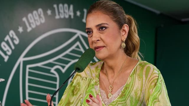 Leila Pereira dá recado à torcida do Palmeiras sobre reforços: ‘fiquem calmos’