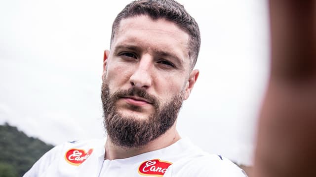 Oficial: volante troca o Palmeiras pelo Santos; veja os detalhes