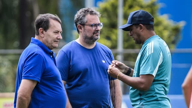 Comentarista dispara contra diretoria do Cruzeiro: ‘Falta convicção’