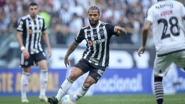Meio-campista do Atlético entra na mira do Fluminense