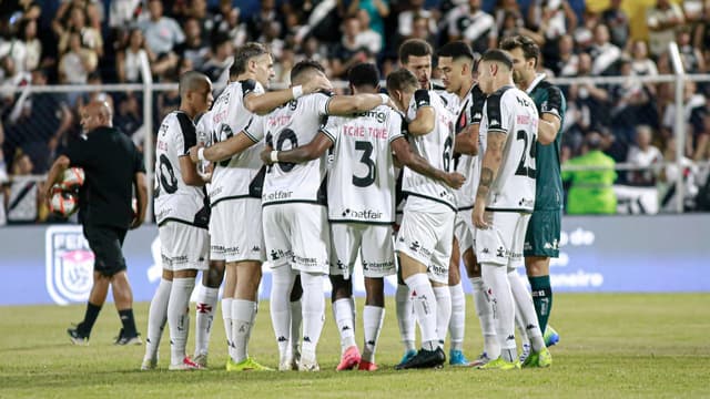 Craque do Vasco se envolve em polêmica de traição, diz jornalista
