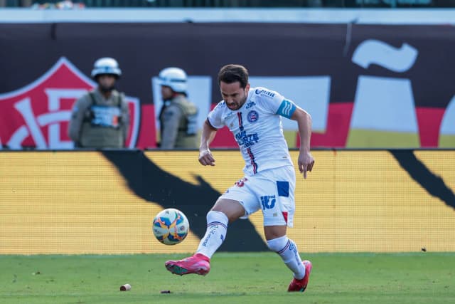 Após vice em 2024, Everton Ribeiro comemora primeiro título pelo Bahia: “Muito feliz”